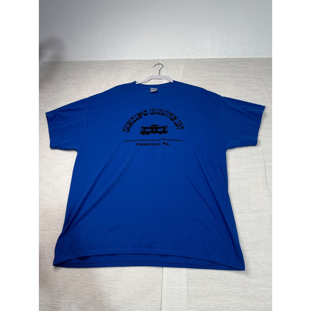 Port & Company Zekes Drive In Zekesville WA Blue Graphic T-Shirt Mens 2XL